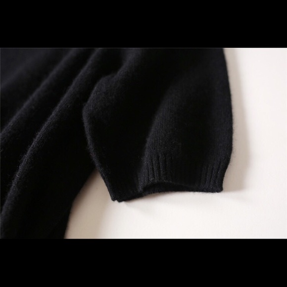 NEW Black Cashmere Crewneck Short Sleeve Top - Picture 3 of 6